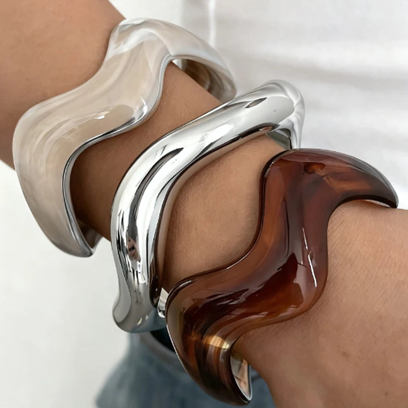 The Wave Ritual Bangle Set