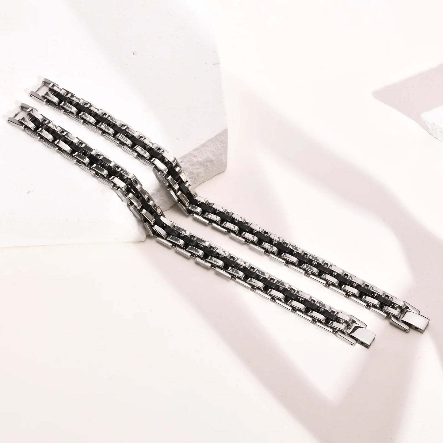 The Obsidian Link Bracelet