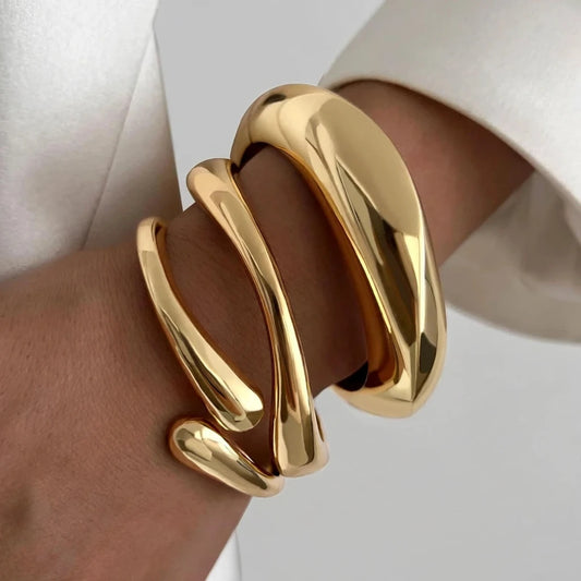 The Dewdrop Bangle Set